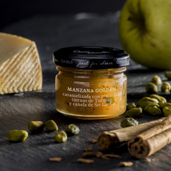 Salsa dulce de manzana golden con pistachos y canela