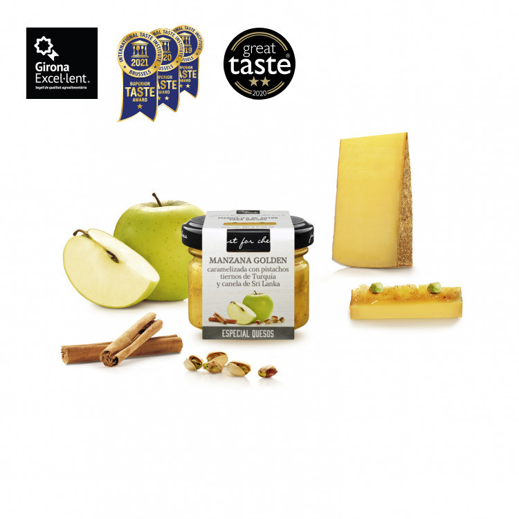 Salsa dulce de manzana golden con pistachos y canela