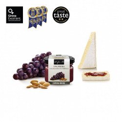 Salsa dulce de uva negra con almendras